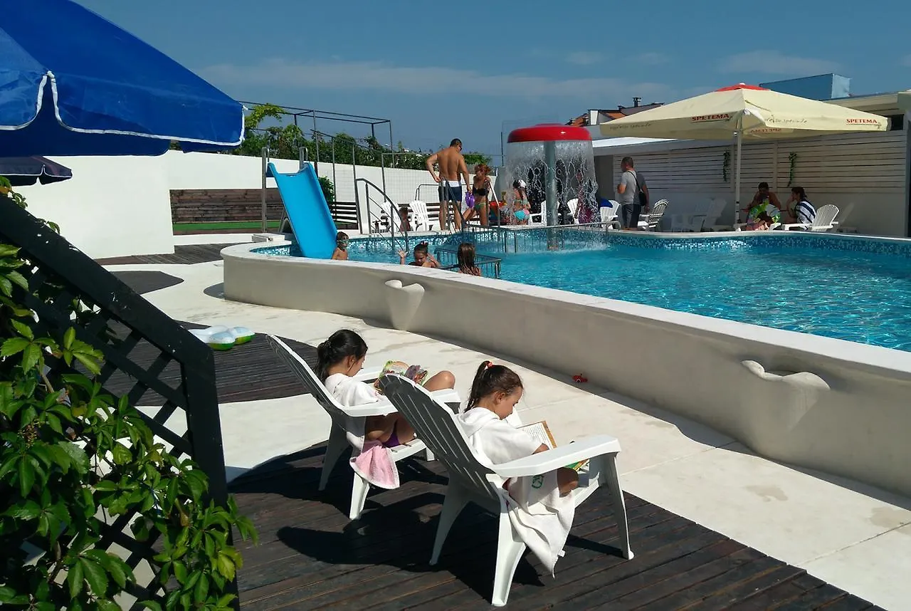 سوزوبول Hotel Golden Star